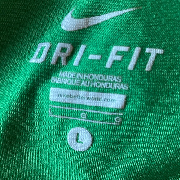 Nike Dri-Fit T-shirt - Picture 2 of 2
